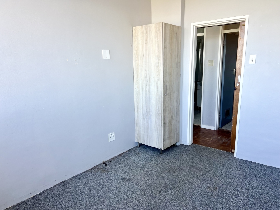 3 Bedroom Property for Sale in Bellville Central Western Cape